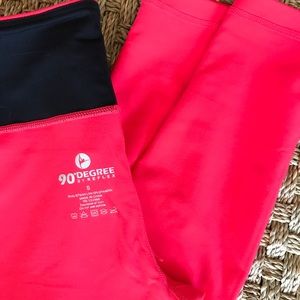 NWT 90 DEGREE LEGGINGS SMALL.